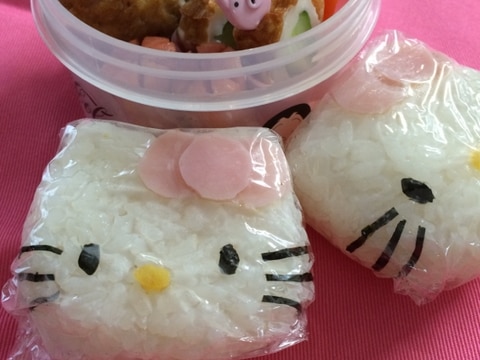 簡単キャラ弁♪キティおにぎり